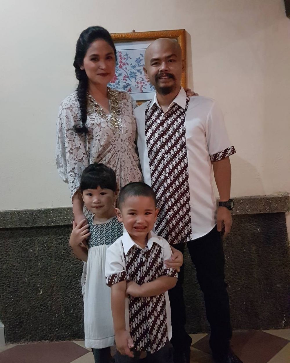 Adu gaya istri pelawak Wendi, Narji & Deny yang sama-sama cantik