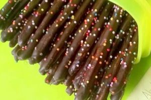 Bikin camilan stik Pocky sendiri yuk di rumah, ini caranya