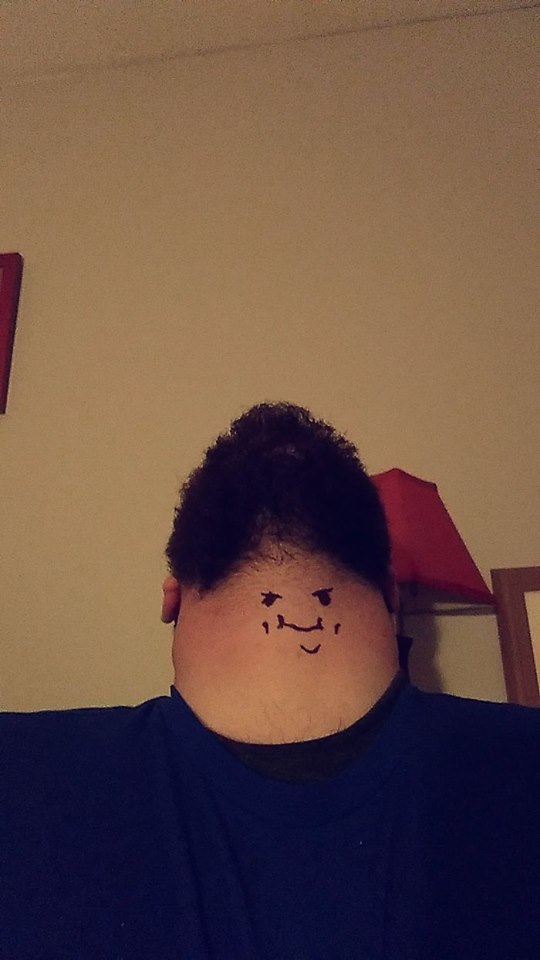 10 Penampakan unik orang mendongak dipotret dari bawah 