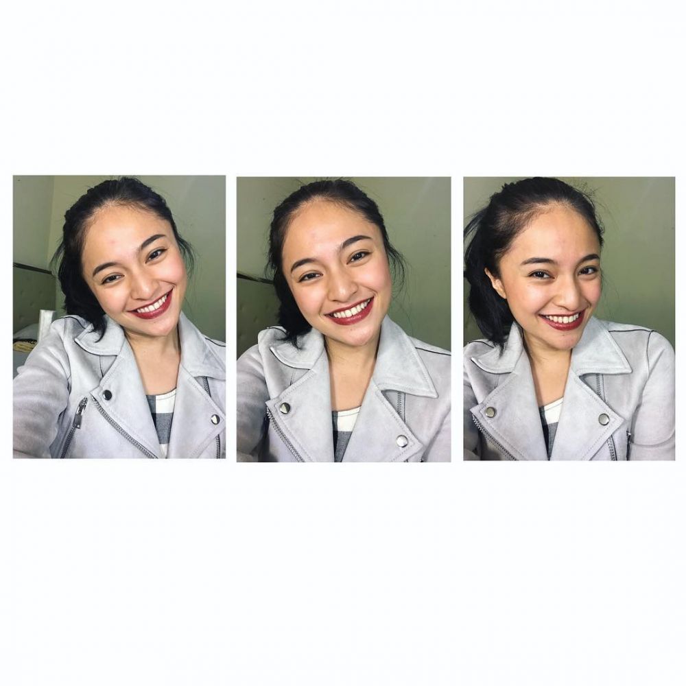 10 Penampilan Marshanda dengan bibir merah merona, cantik dan anggun