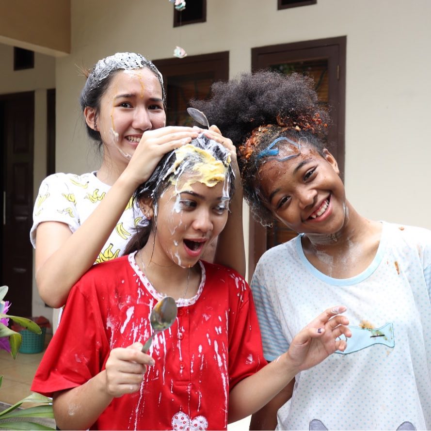 10 Gaya Vanessa, Jesslyn & Sarah 'Catatan Harian Aisha', gokil abis