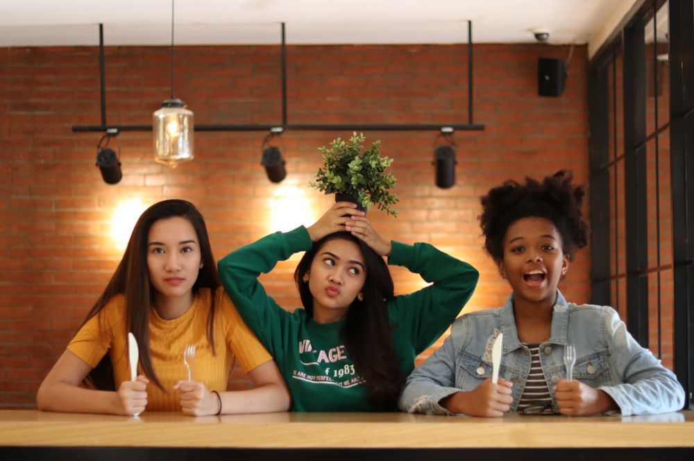 10 Gaya Vanessa, Jesslyn & Sarah 'Catatan Harian Aisha', gokil abis