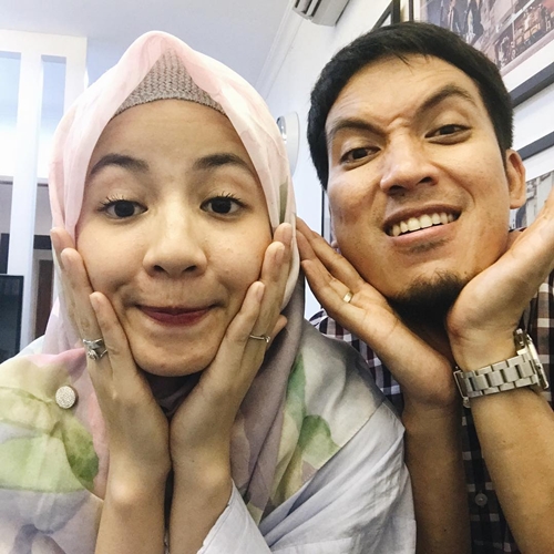 Rayakan 5 tahun pernikahan, ini 10 kemesraan Desta dan Natasha Rizky