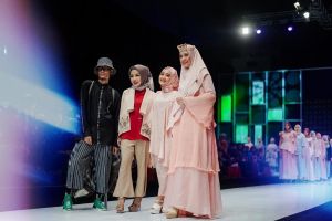 Kolaborasi sama 4 publik figur, koleksi baju muslim terbaru ini kece