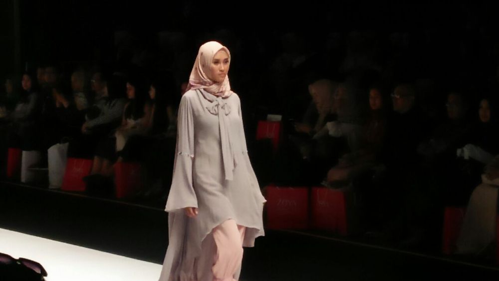 Kolaborasi sama 4 publik figur, koleksi baju muslim terbaru ini kece