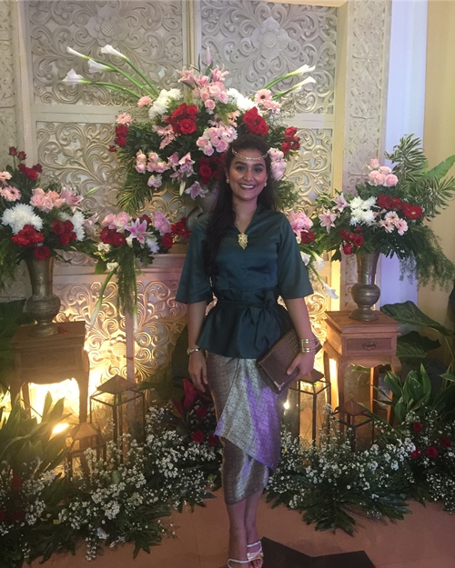 10 Pesona Fatin, adik Abdul Idol yang berprofesi sebagai pramugari