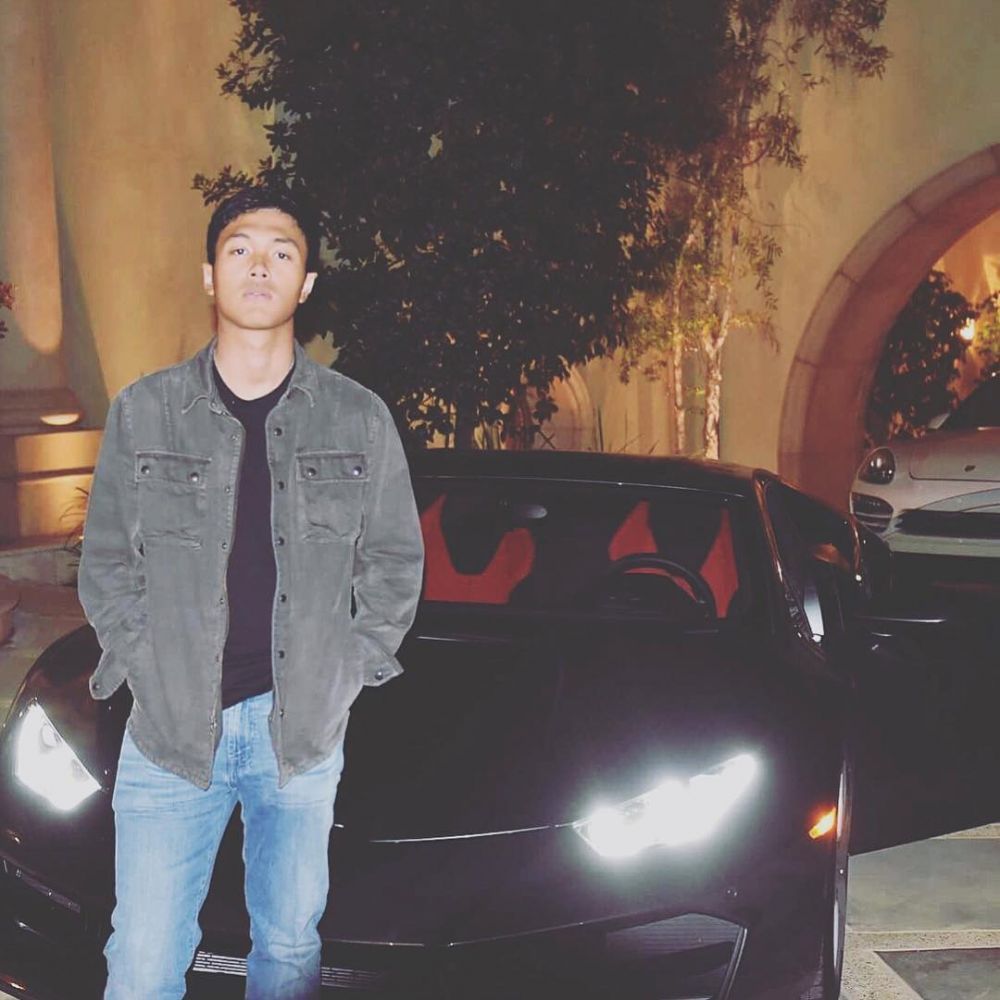 10 Foto gantengnya anak Diah Permatasari, tempuh sekolah militer di AS