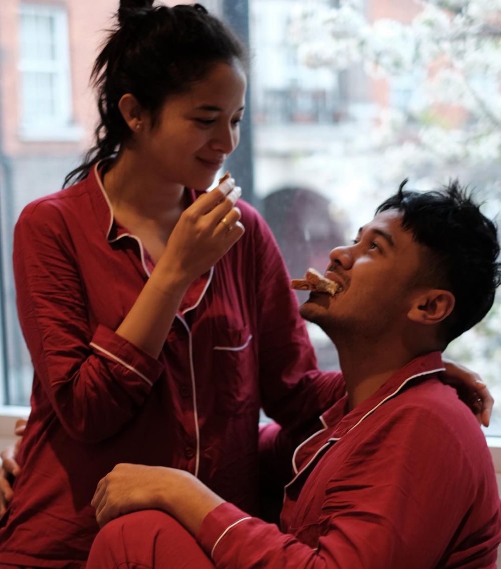 Baru menikah perut tampak buncit, 6 seleb cantik ini tuai cibiran