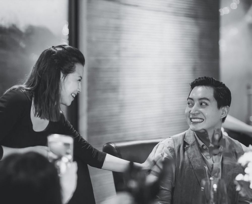 Dikabarkan segera menikah, ini 4 momen mesra Edric Tjandra dan kekasih