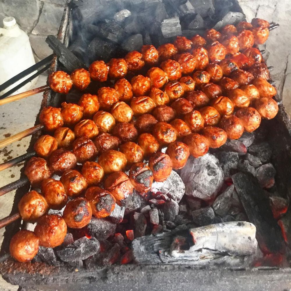 Unik, 4 kreasi bakso kekinian yang nikmat tanpa kuah