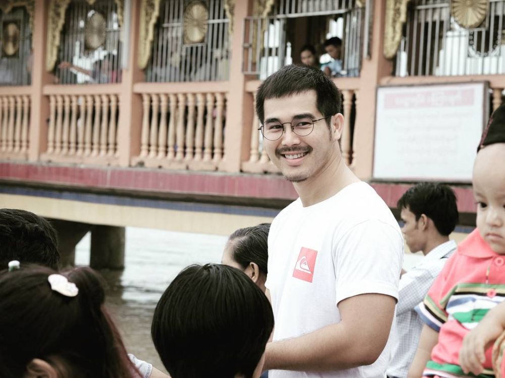 10 Pesona Suppakorn Chaiyo, bintang iklan yang ganteng abis