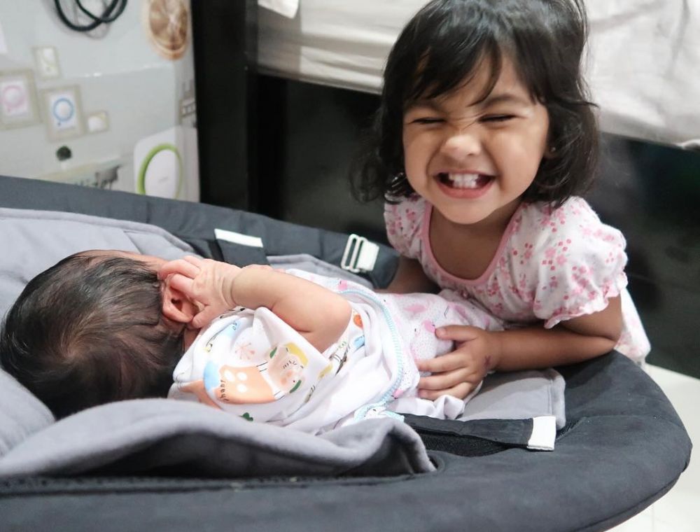 10 Potret menggemaskan Cut Hawwa, anak kedua Shireen Sungkar yang imut