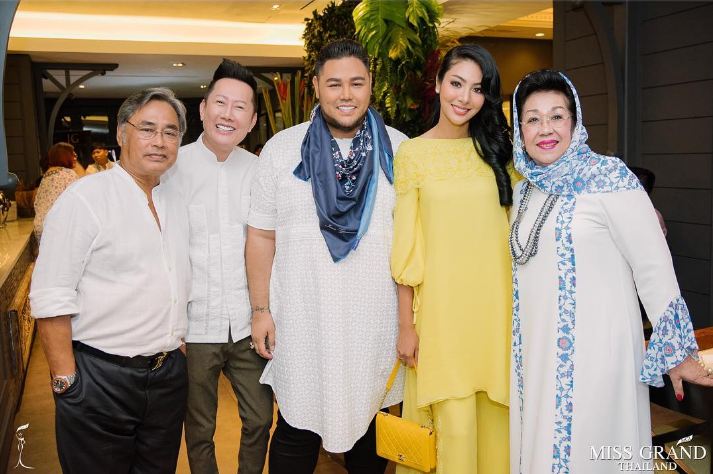 Direstui, ini 7 momen hangat Faye Malisorn dan orangtua Ivan Gunawan