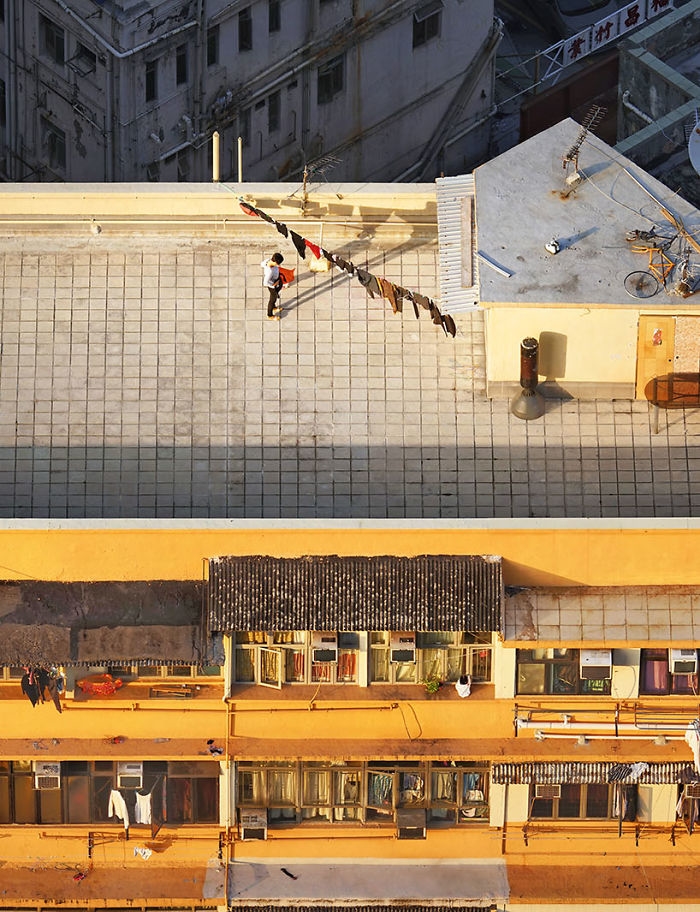 10 Aktivitas di rooftop ini tak diduga-duga, ada main mobil-mobilan