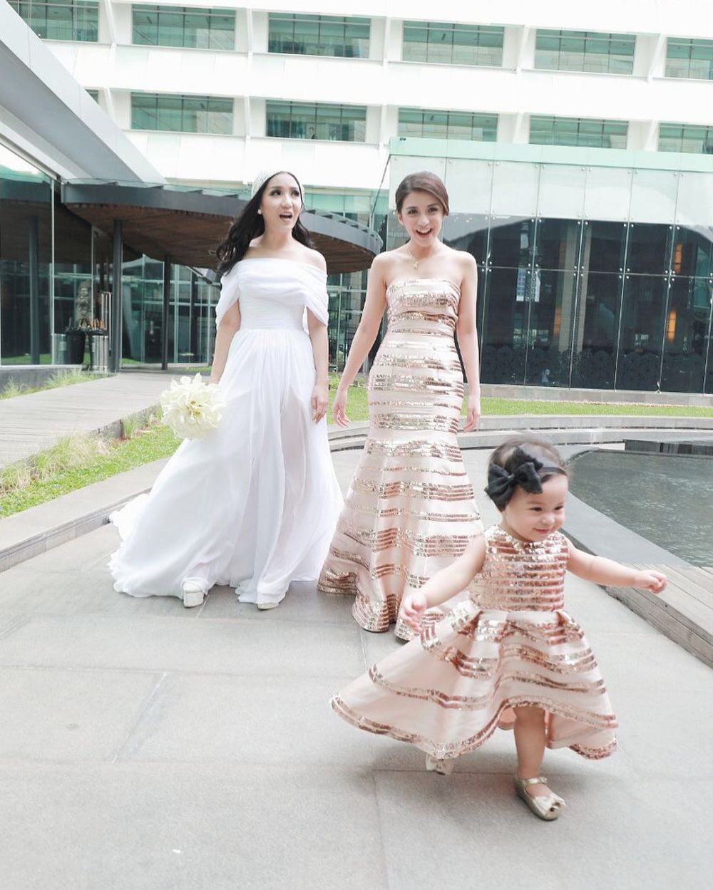 10 Potret cantik si kecil Nastusha saat pakai gaun, imut dan memesona