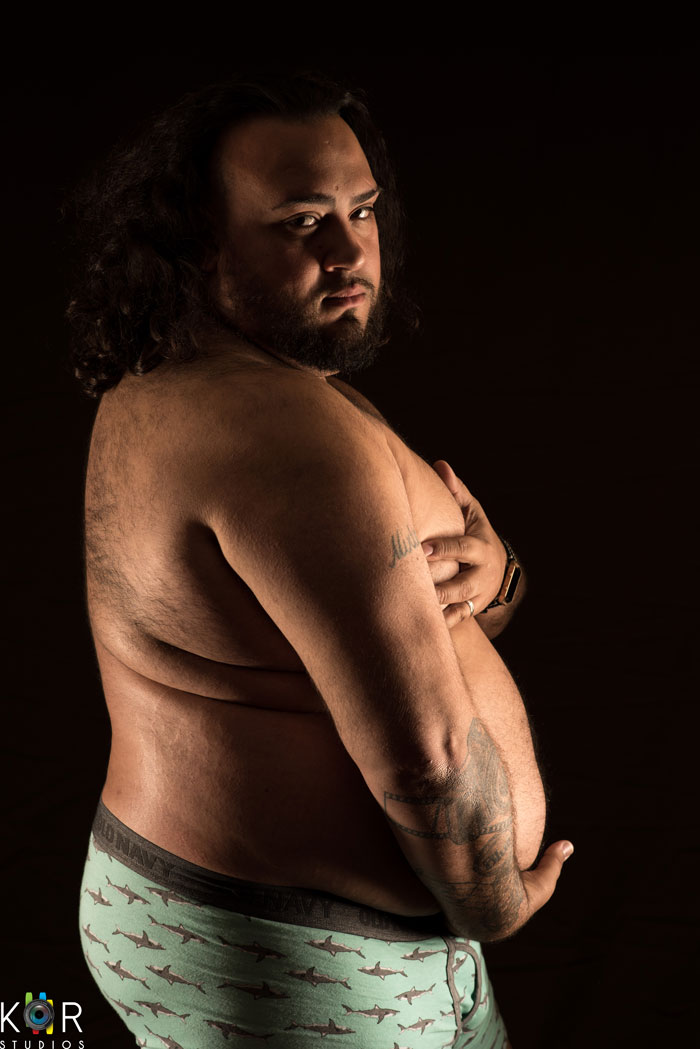 Istri tolak foto maternity, pria ini pilih pemotretan seorang diri