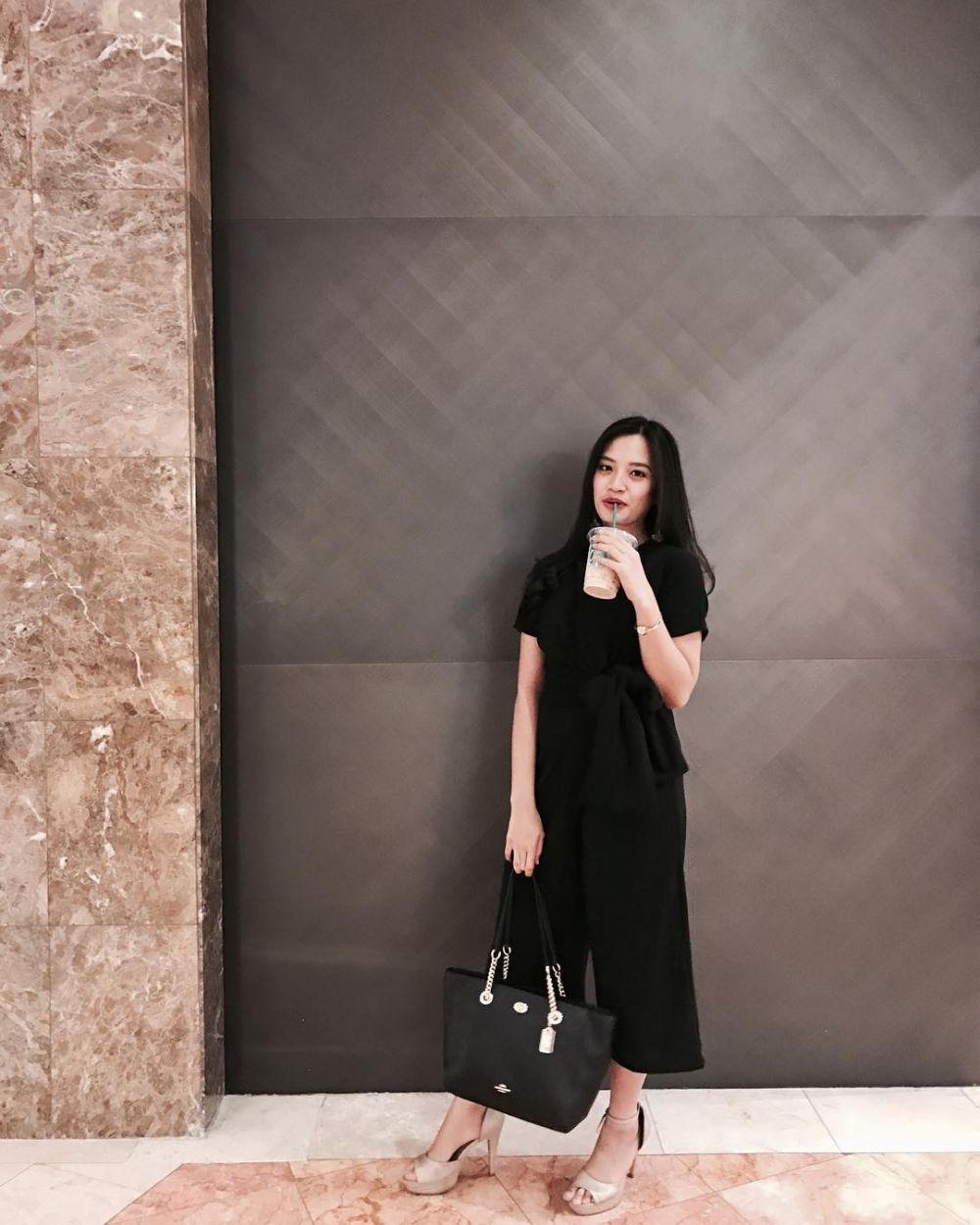 10 Potret cantik Lintang Aqmarina, kakak Amel Carla yang modis abis