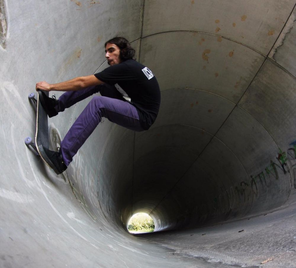 Buta tak halangi impian, ini 9 aksi Marcelo Lusardi saat skateboarding