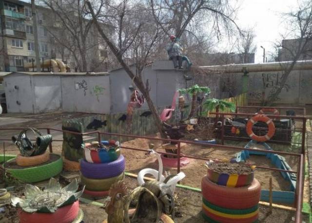 10 Potret taman bermain ini terlihat ngeri, malah bikin takut