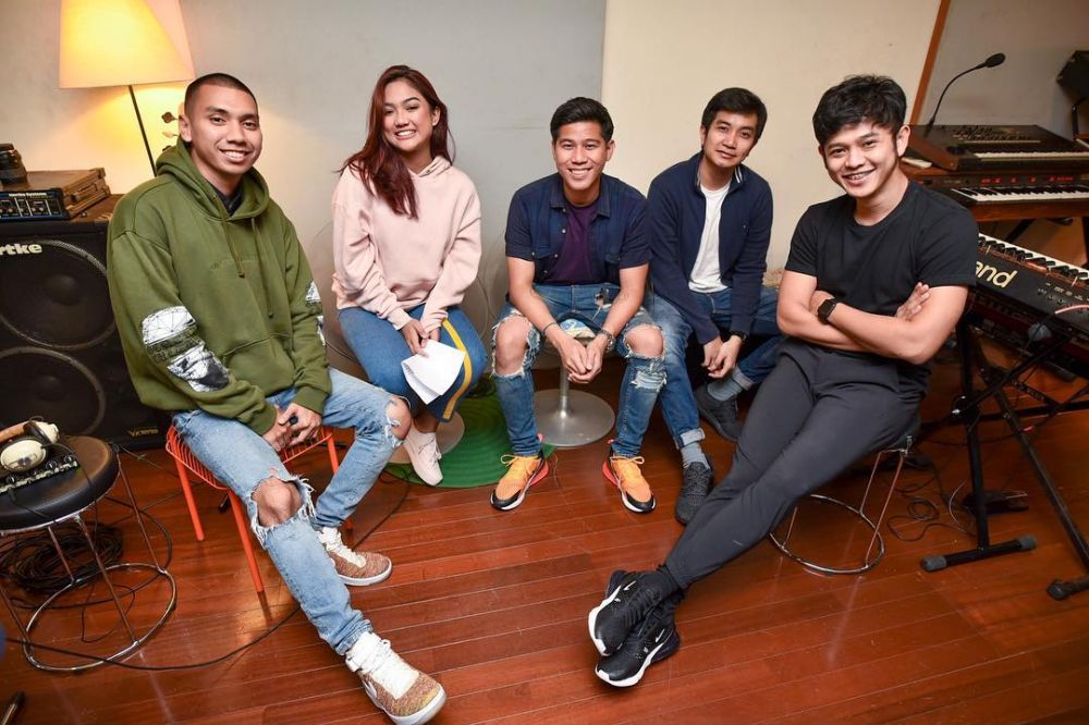 Kerja bareng, ini 6 potret keseruan Marion Jola bareng RAN