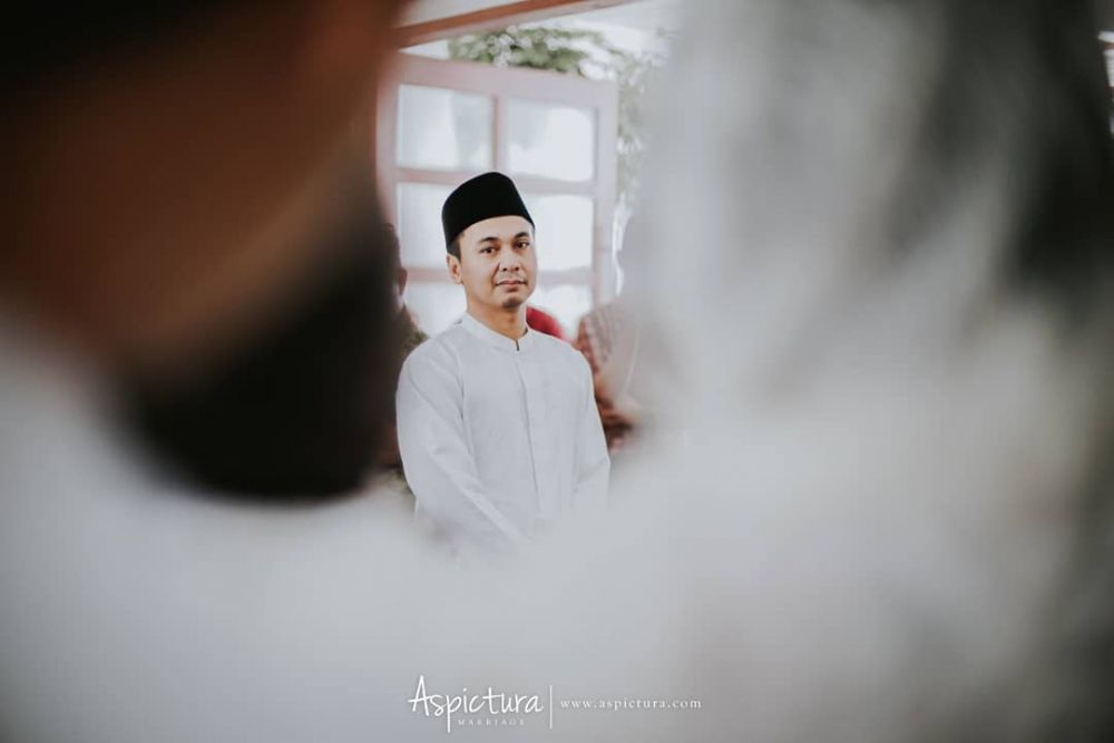 Jelang menikah, begini 10 momen haru pengajian Raditya Dika