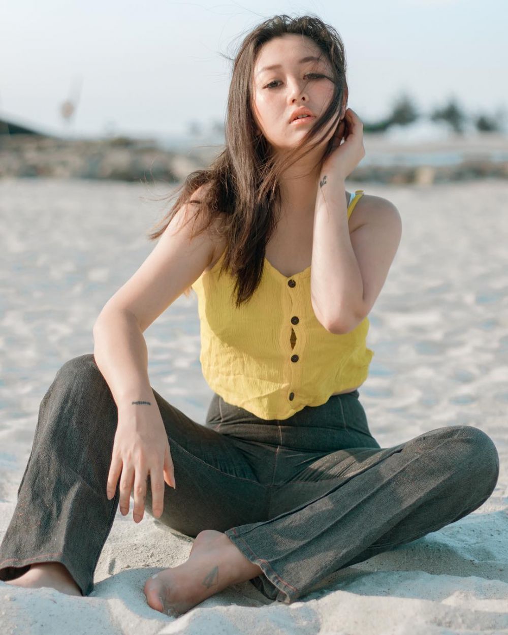 10 Ekspresi centil Kathy Indera, pacar baru Young Lex yang seksi