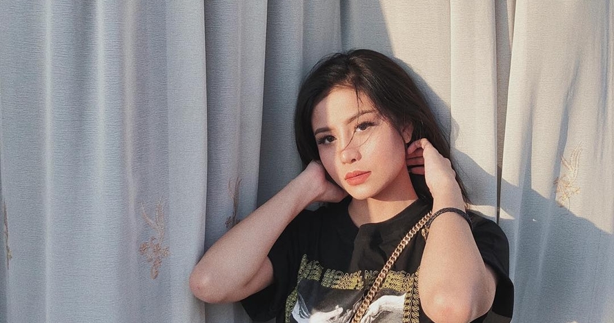 Foto berdua bareng Lucinta Luna, Awkarin tuai komentar tak terduga