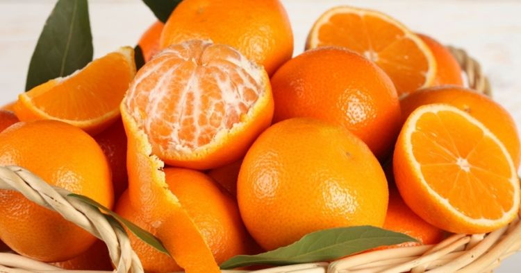 Sering dibuang, ini 3 manfaat serabut putih jeruk bagi tubuh