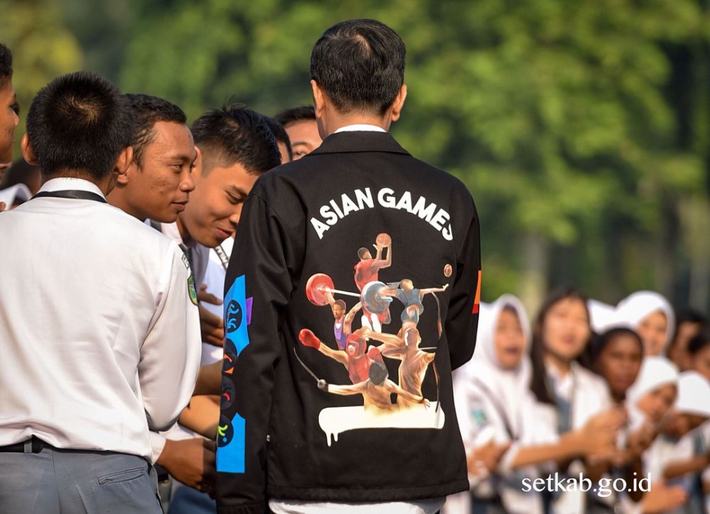 5 Fakta di balik jaket Asian Games Jokowi yang bikin heboh warganet