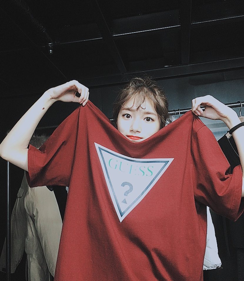 10 Potret ini bukti Bae Suzy tetap cantik memesona dalam pose konyol