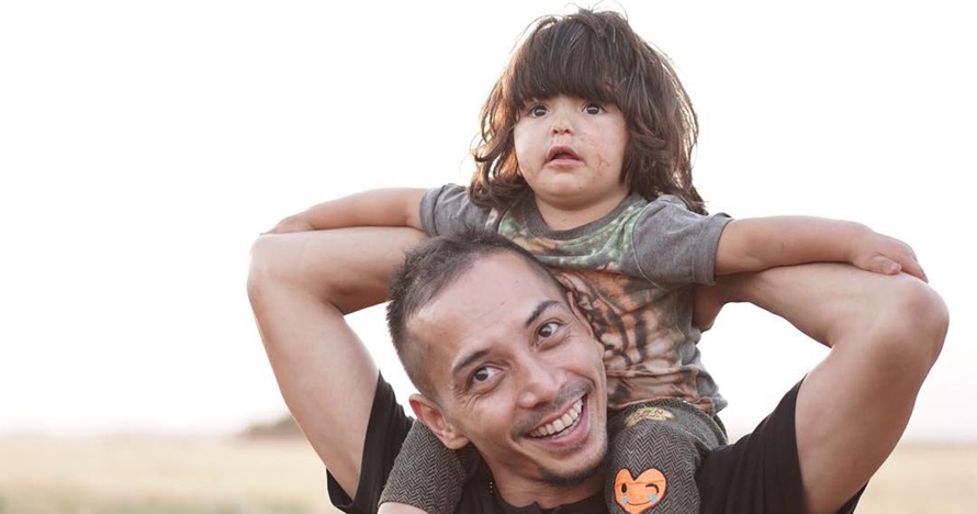 Jadi relawan di Suriah, begini 6 potret Fauzi Baadila & anak pengungsi