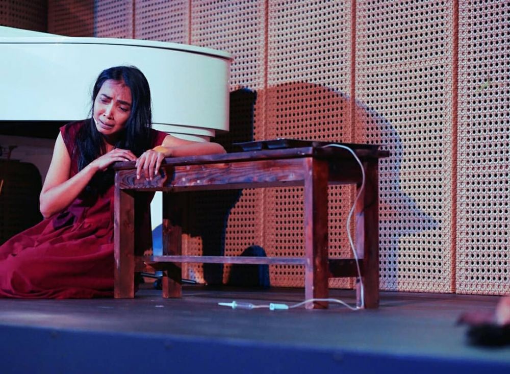 10 Pesona Ruth Marini, pemeran Sinto Gendeng di film Wiro Sableng