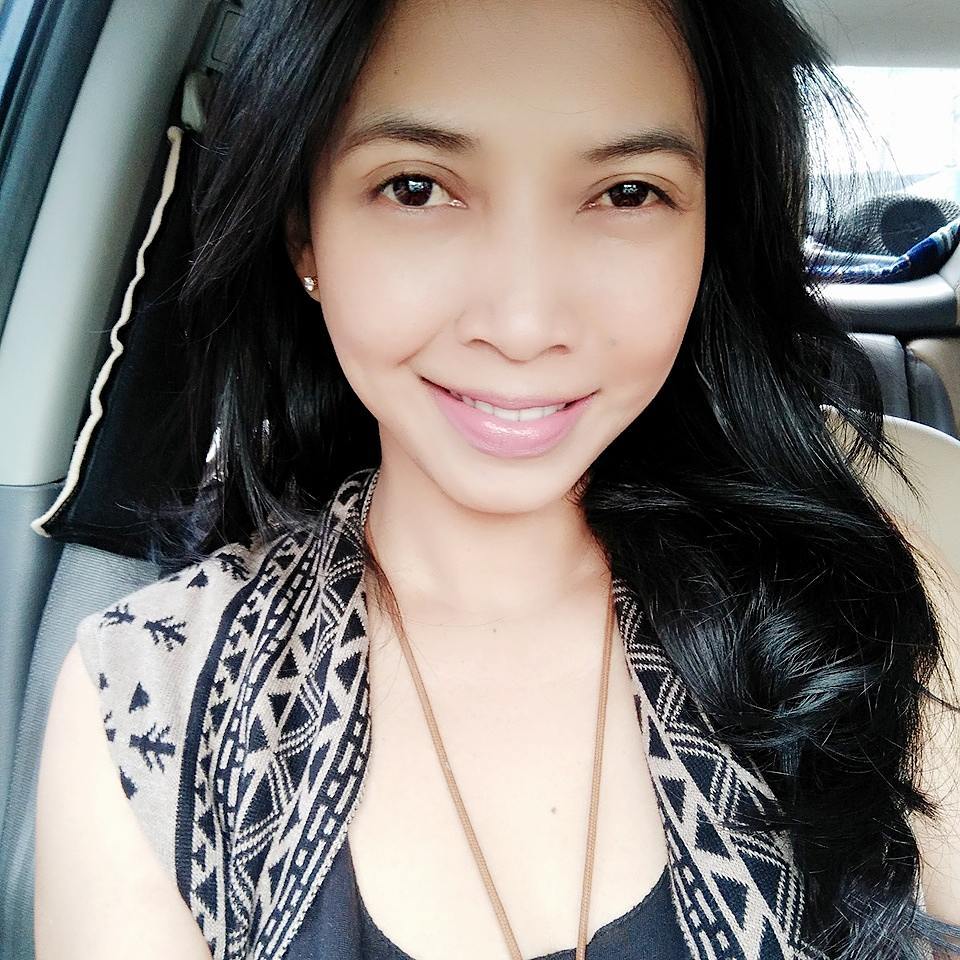 10 Pesona Ruth Marini, pemeran Sinto Gendeng di film Wiro Sableng