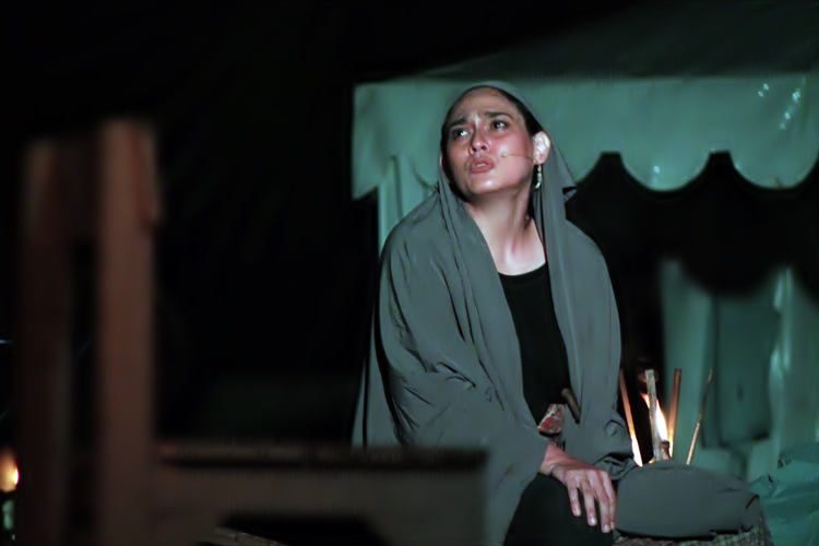 Aksi Ine Febriyanti bawakan monolog  Cut Nyak Dhien bikin merinding