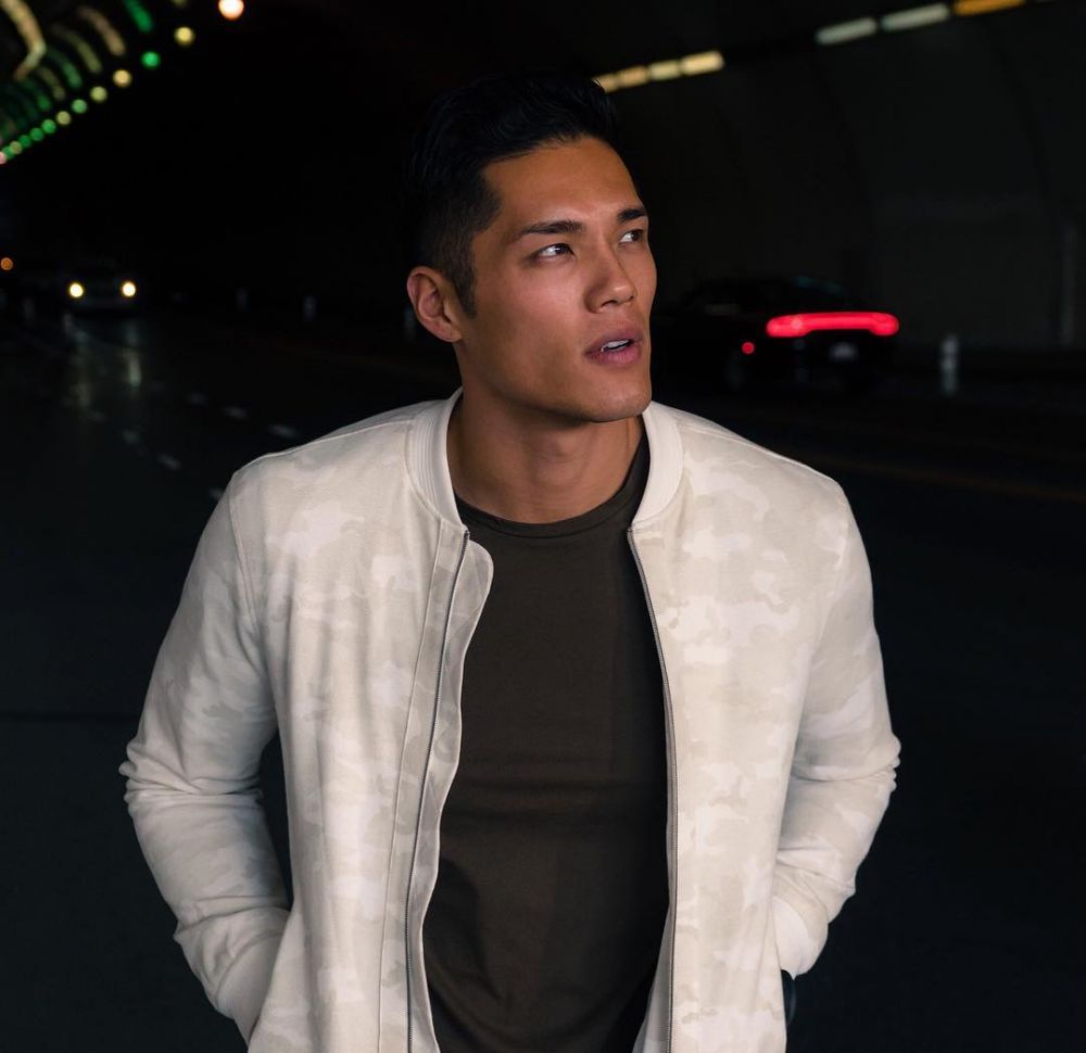 10 Potret Tim Chung, bodyguard Kylie Jenner yang bikin cewek meleleh