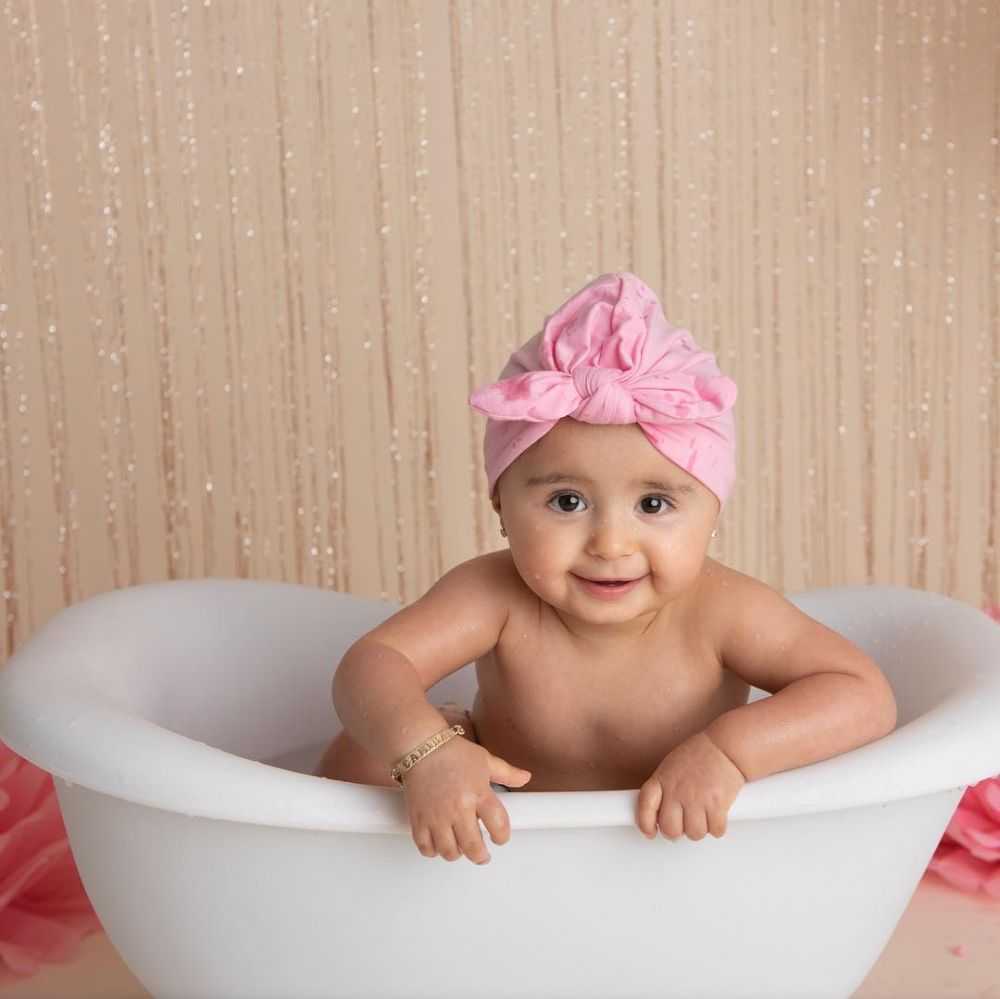 10 Pemotretan bayi tema mandi, ekspresi main airnya bikin pengen cubit