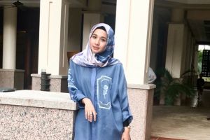 Resmikan bisnis kuliner, gaya sederhana Laudya Bella dipuji selangit