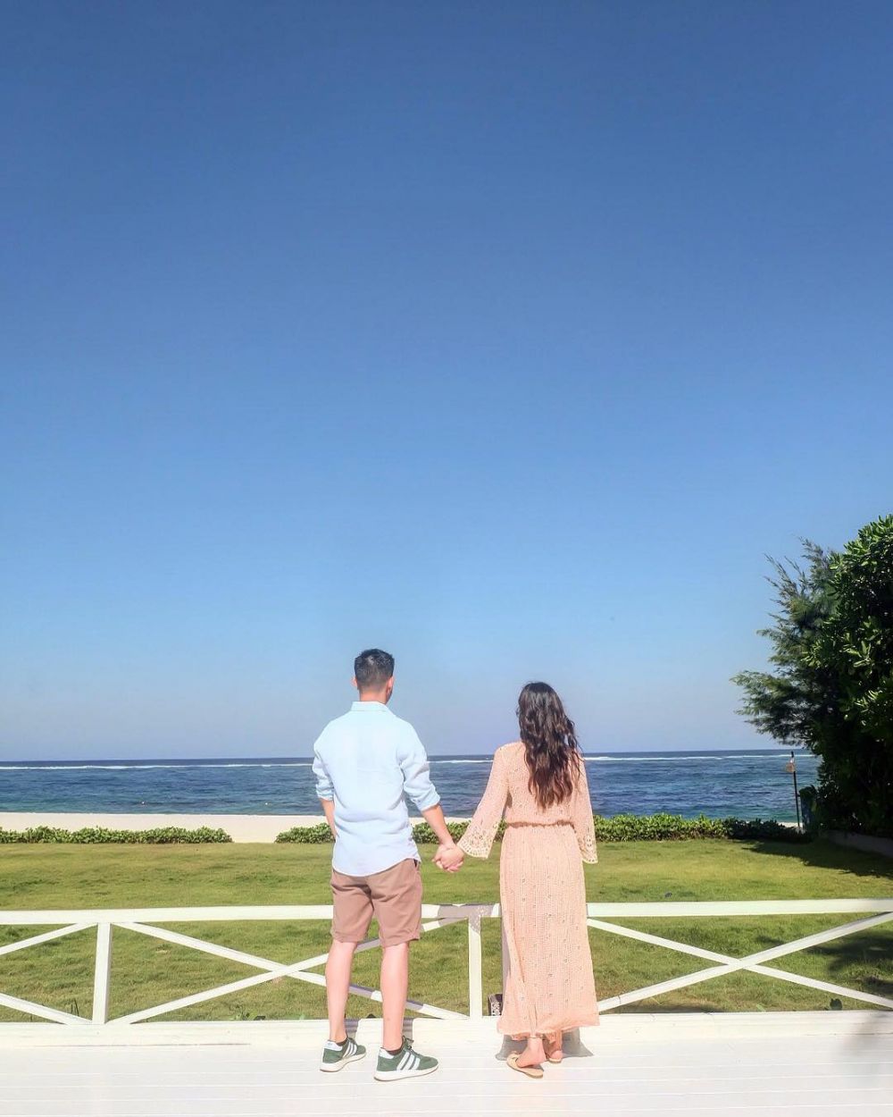 Rayakan 7 tahun menikah, Shandy Aulia pamer 10 pose mesra bareng suami