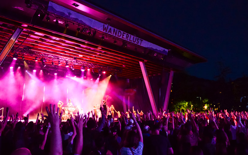 Bukan ngemal, ini 5 aktivitas seru bareng sahabat saat weekend tiba