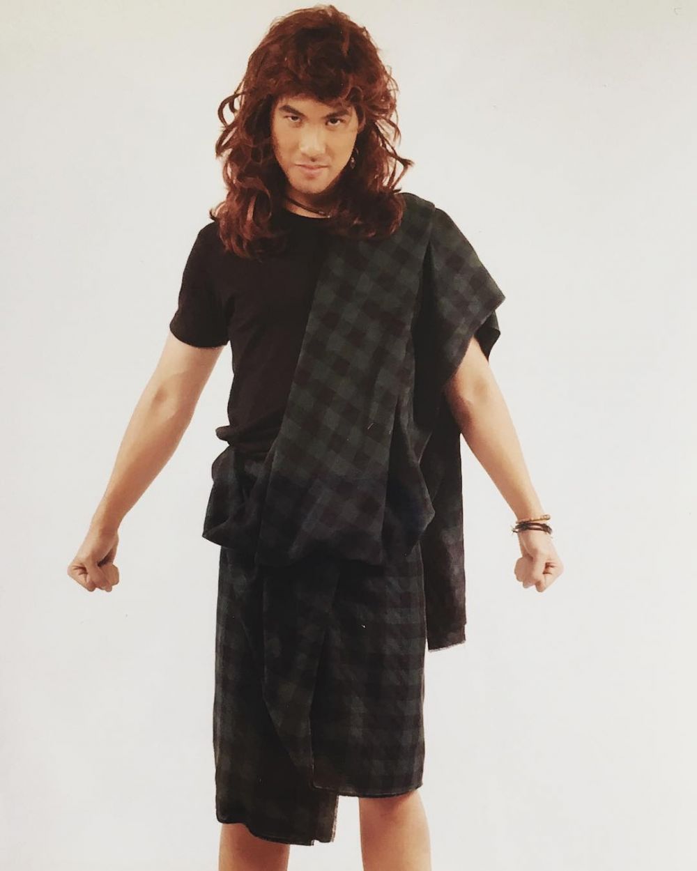 Biasa tampil cool, ini 10 gaya VJ Daniel yang kocak abis