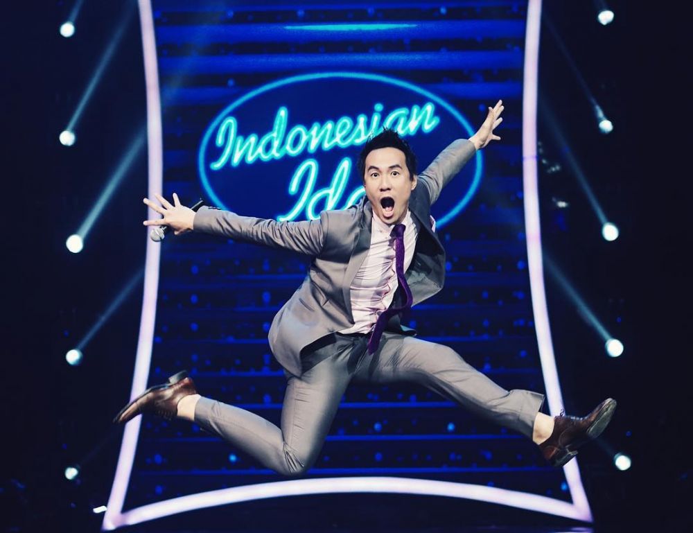 Biasa tampil cool, ini 10 gaya VJ Daniel yang kocak abis