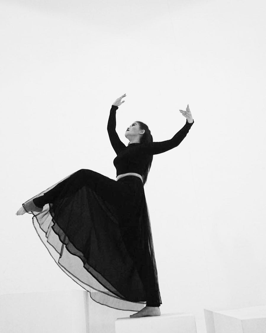 10 Gaya Talitha Elizabeth, kakak Nia Ramadhani yang baru saja menikah