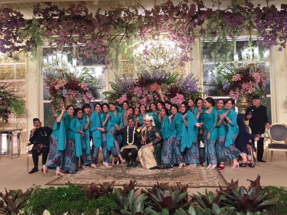 10 Potret pernikahan cicit Soeharto, mewah ala royal wedding