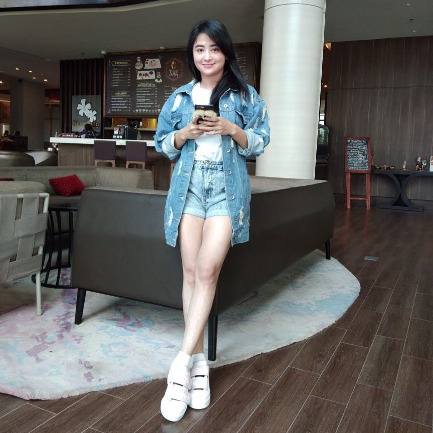 4 Seleb ini lakukan perawatan Miss V, ada yang sampai habis Rp 1 M