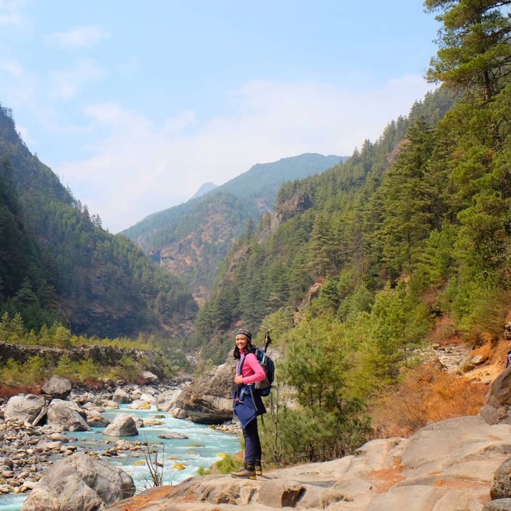 10 Gaya Patricia Ranieta host Jejak Petualang saat taklukkan Everest