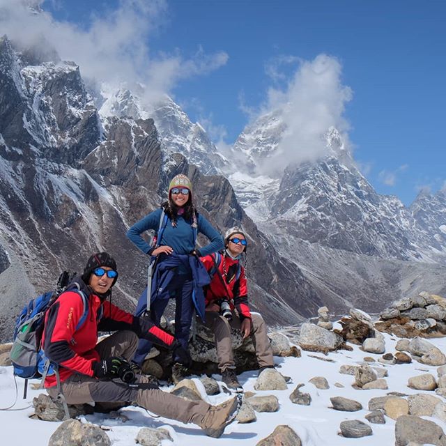10 Gaya Patricia Ranieta host Jejak Petualang saat taklukkan Everest