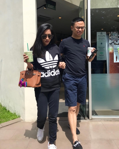 10 Gaya Rozma Suhardi, mama muda member Girl Squad yang kayak ABG