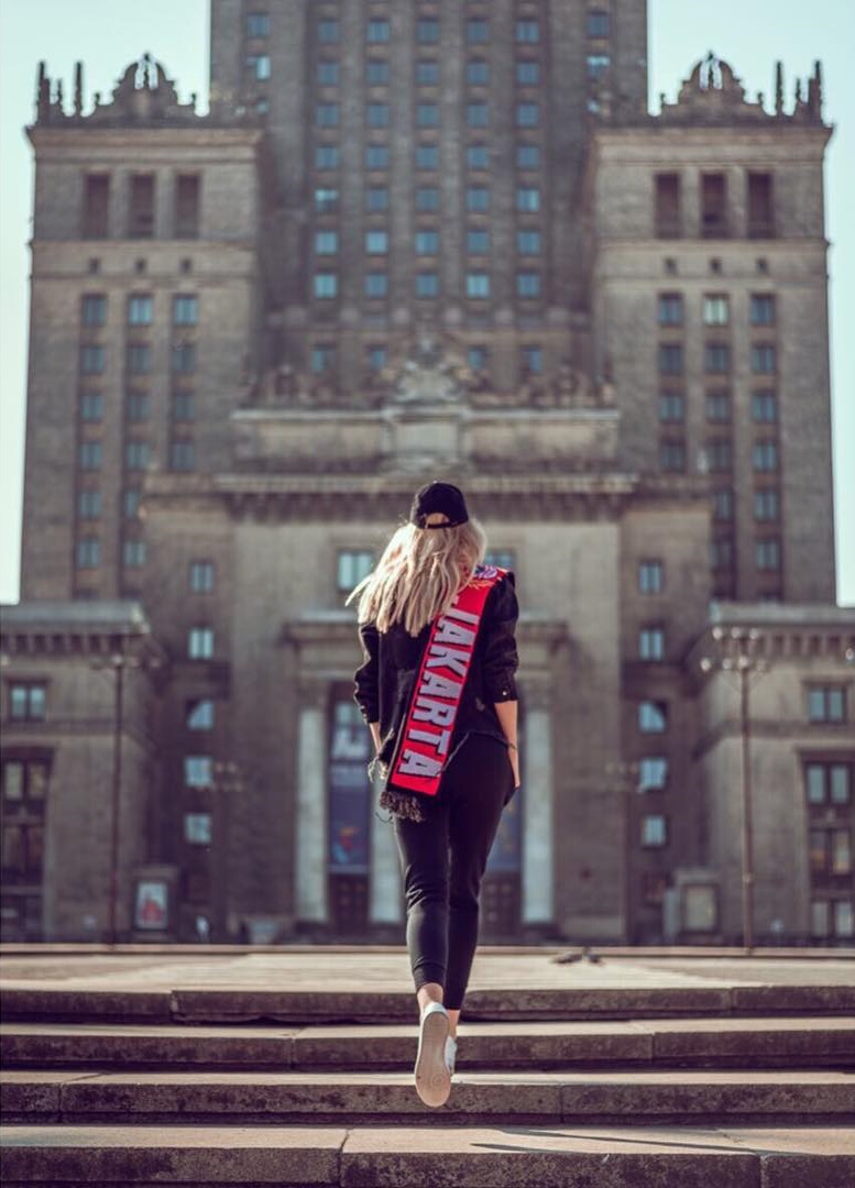 10 Pesona model Polandia yang ngaku fans Persija, seksi pol