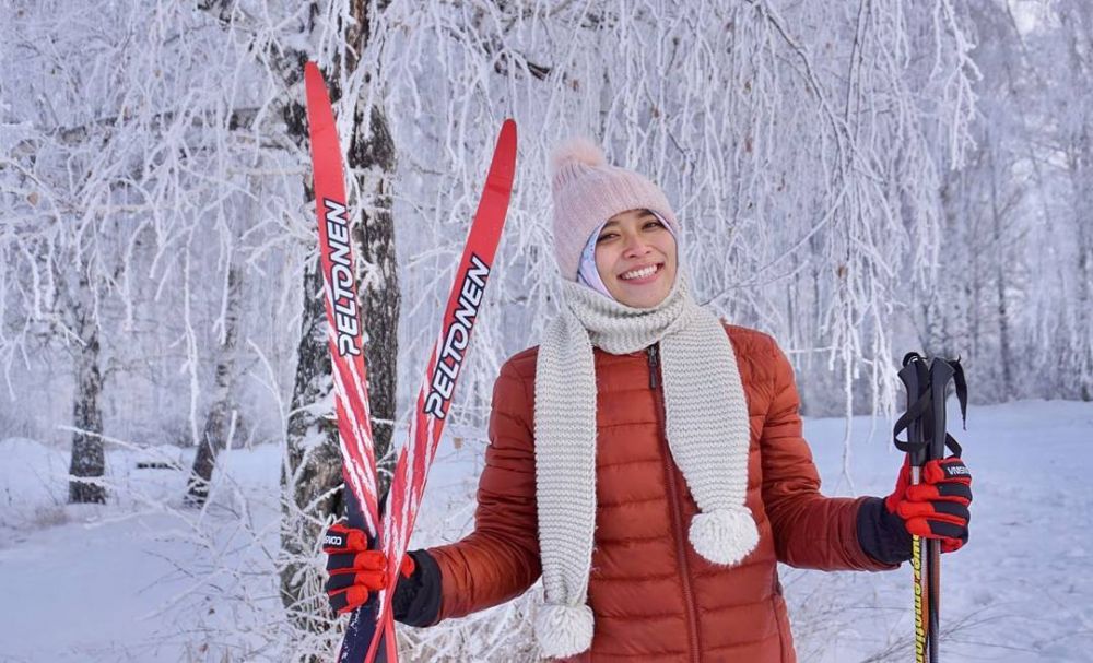 10 Pesona Aries Susanti, si cantik juara panjat tebing dari Indonesia