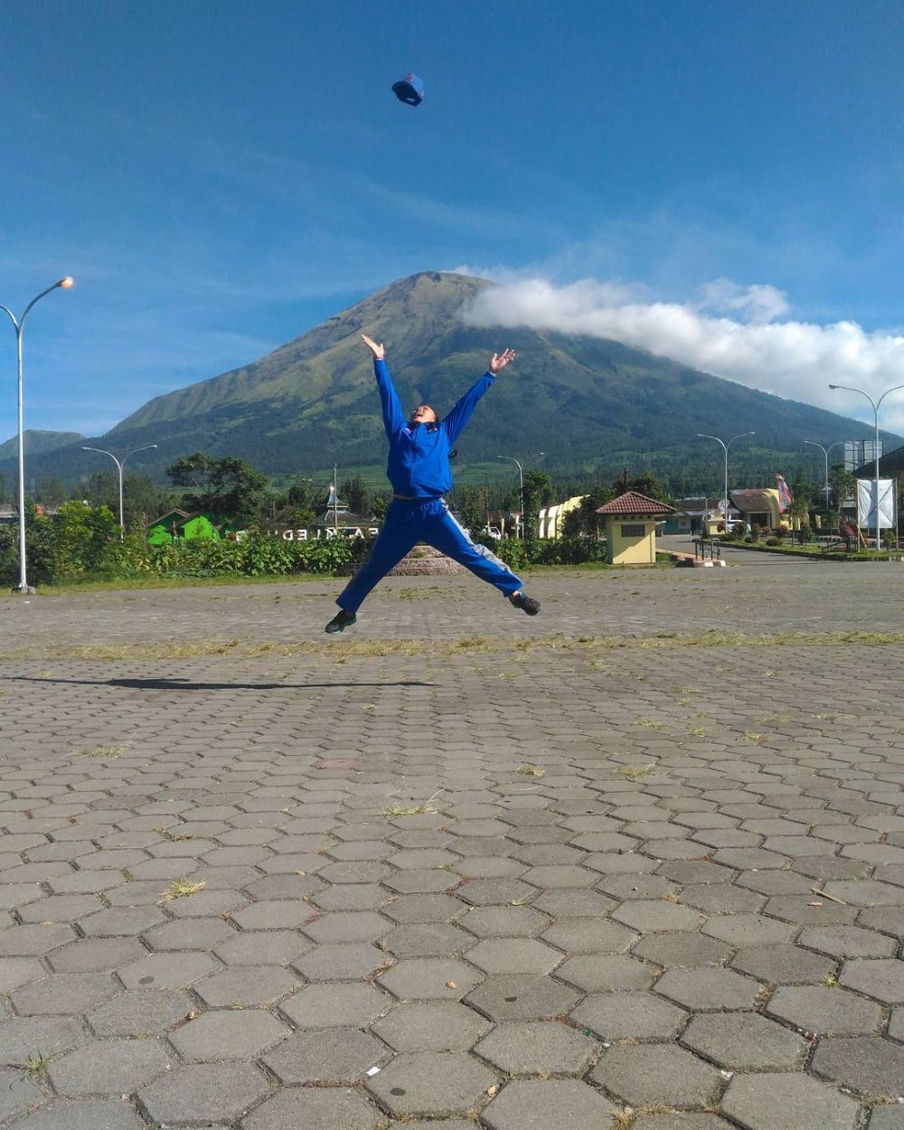 10 Pesona Aries Susanti, si cantik juara panjat tebing dari Indonesia